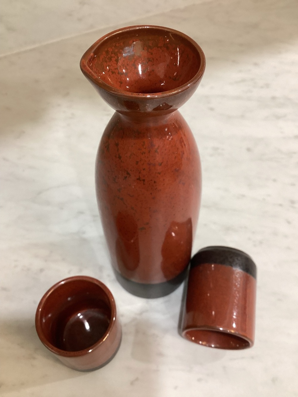 Vintage Japanese Ceramic Sake Set Red Speckled Glaze Tokkuri Bottle 2 Cups MCM